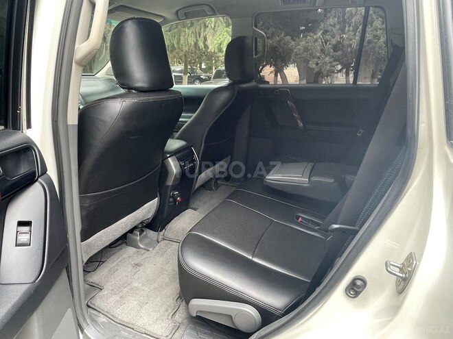 Toyota Prado 2010, 205,000 km - 2.7 l - Bakı