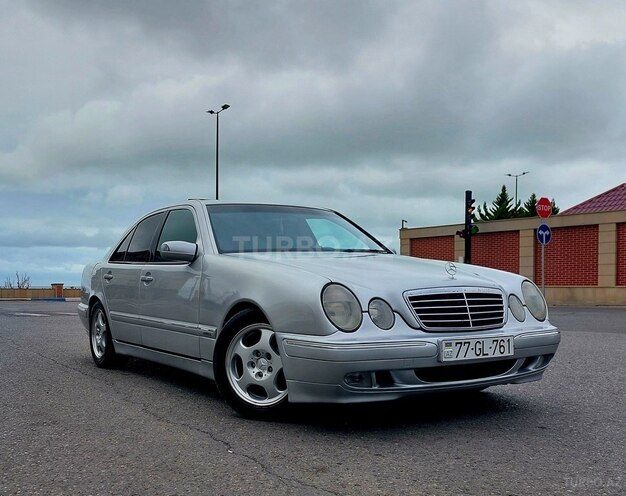 Mercedes E 270 2000, 580,000 km - 2.7 l - Sumqayıt