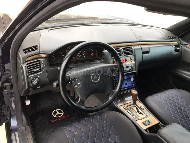 Mercedes E 240 1999, 224,000 km - 2.4 l - Bakı