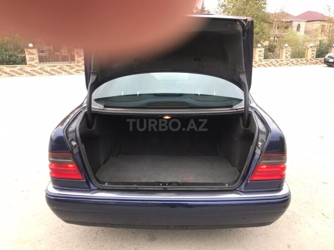 Mercedes E 240 1999, 224,000 km - 2.4 l - Bakı