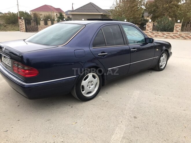 Mercedes E 240 1999, 224,000 km - 2.4 l - Bakı