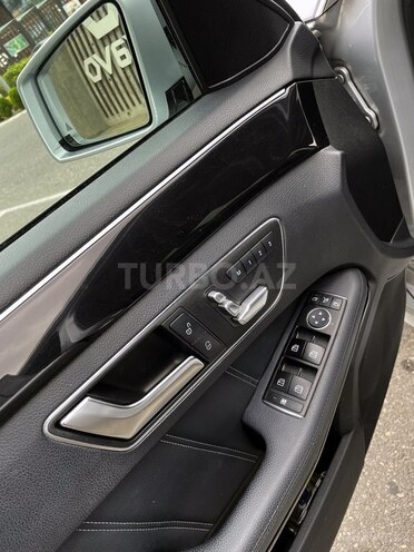 Mercedes E 220 2015, 231,000 km - 2.2 l - Bakı