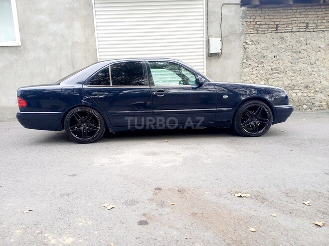 Mercedes E 200 1995, 610,000 km - 2.0 l - Göyçay