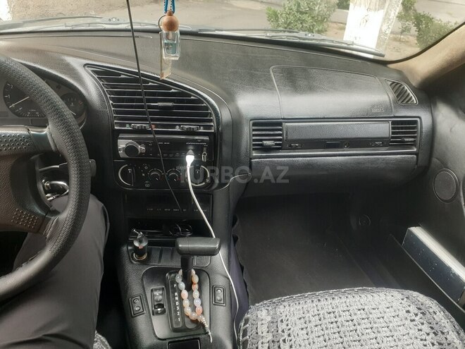BMW 318 1994, 460,000 km - 1.8 l - Sumqayıt