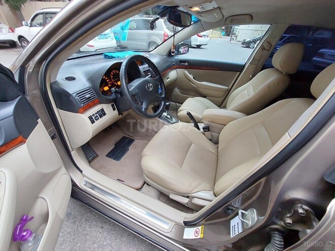 Toyota Avensis 2005, 274,100 km - 2.0 l - Bakı