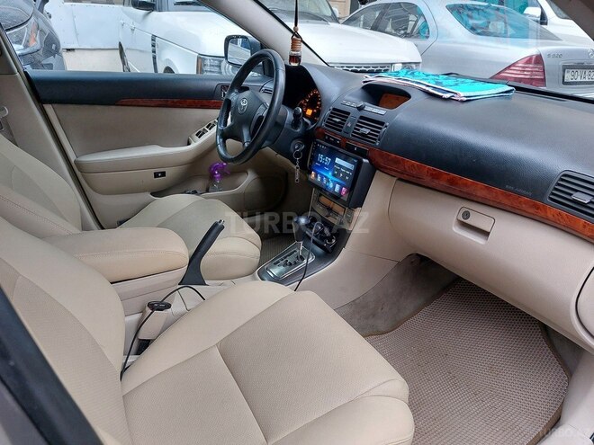 Toyota Avensis 2005, 274,100 km - 2.0 l - Bakı