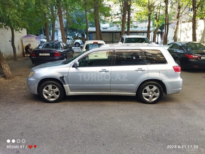 Mitsubishi Airtrek 2003, 317,926 km - 2.4 l - Bakı
