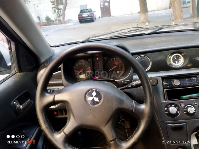 Mitsubishi Airtrek 2003, 317,926 km - 2.4 l - Bakı