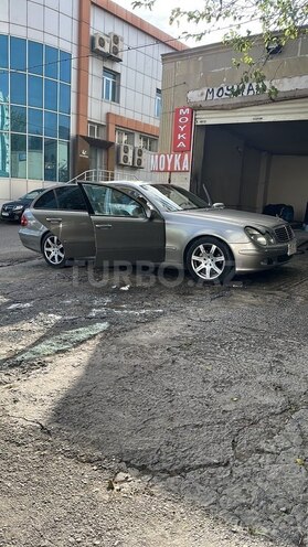 Mercedes E 320 2003, 322,000 km - 3.2 l - Bakı