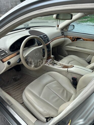 Mercedes E 320 2003, 322,000 km - 3.2 l - Bakı