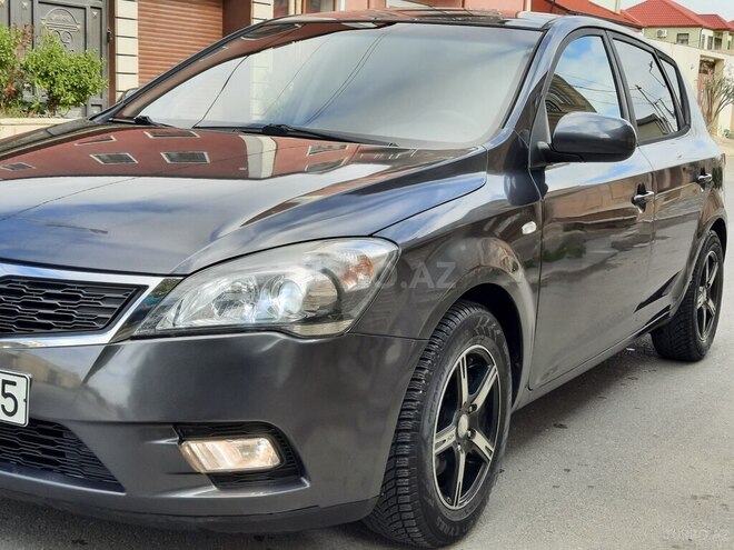 Kia Ceed 2009, 195,000 km - 1.4 л - Bakı