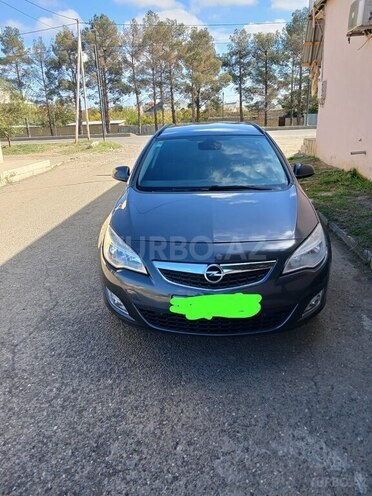 Opel Astra 2011, 190,000 km - 1.4 l - Goranboy