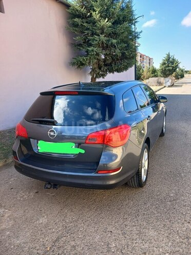 Opel Astra 2011, 190,000 km - 1.4 l - Goranboy
