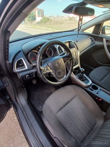 Opel Astra 2011, 190,000 km - 1.4 l - Goranboy