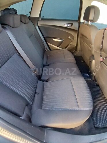 Opel Astra 2011, 190,000 km - 1.4 l - Goranboy