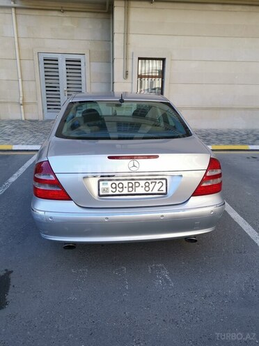 Mercedes E 260 2003, 250,000 km - 2.6 л - Bakı