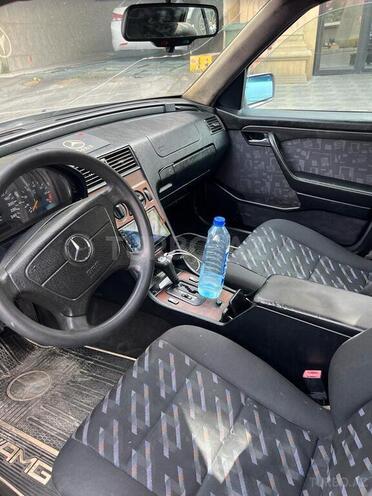 Mercedes C 200 1996, 320,000 km - 2.0 l - Bakı