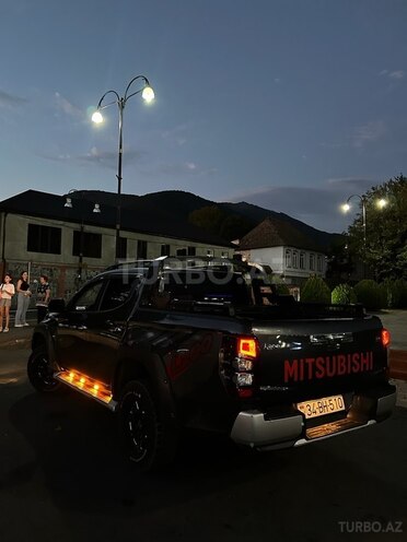Mitsubishi L200 2020, 94,726 km - 2.4 l - Qax
