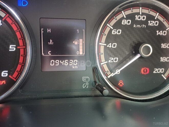 Mitsubishi L200 2020, 94,726 km - 2.4 l - Qax