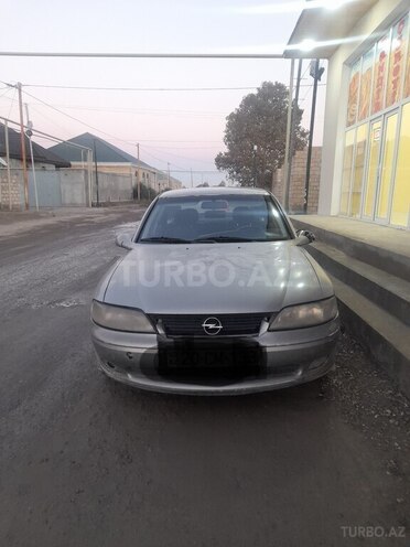 Opel Vectra 1999, 253,000 km - 1.6 l - Gəncə