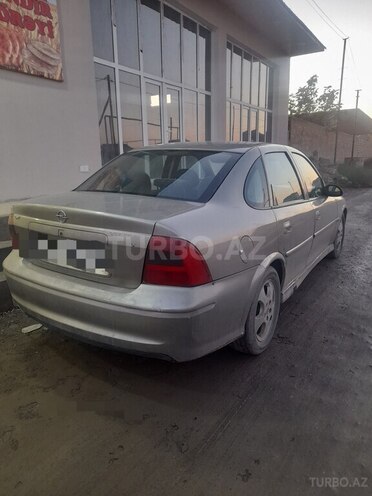 Opel Vectra 1999, 253,000 km - 1.6 l - Gəncə