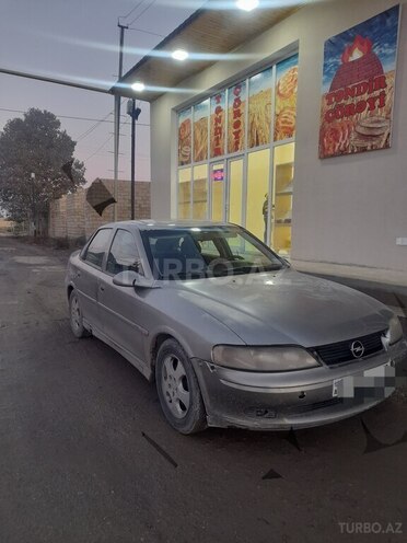 Opel Vectra 1999, 253,000 km - 1.6 l - Gəncə