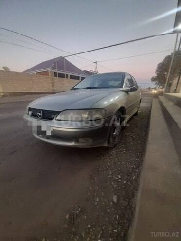 Opel Vectra 1999, 253,000 km - 1.6 l - Gəncə