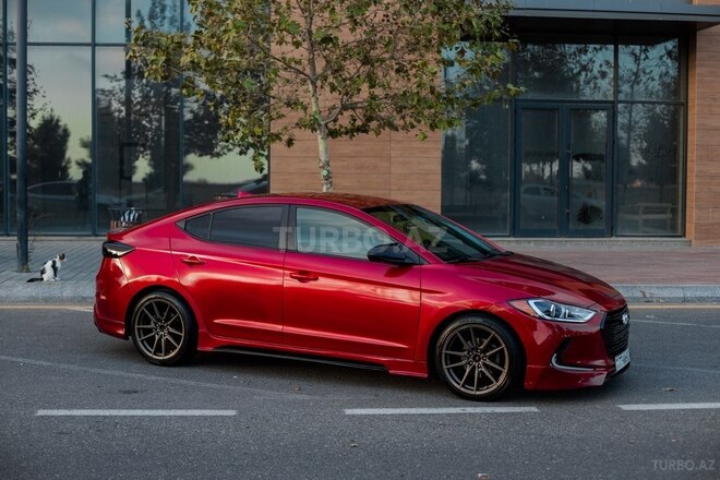 Hyundai Elantra 2018, 120,701 km - 2.0 l - Bakı