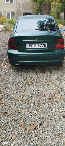 Opel Vectra 1995, 438,454 km - 2.0 л - Qusar