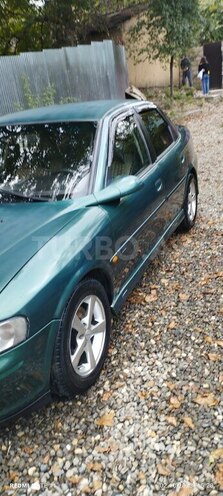 Opel Vectra 1995, 438,454 km - 2.0 л - Qusar