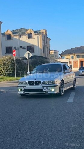 BMW 525 2001, 297,000 km - 2.5 l - Bakı