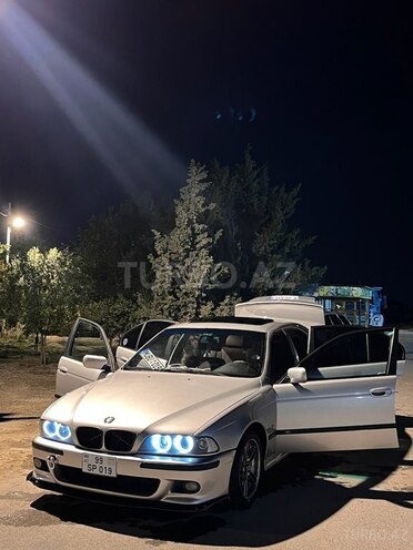 BMW 525 2001, 297,000 km - 2.5 l - Bakı