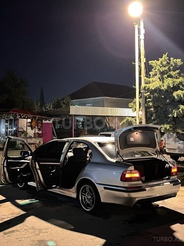 BMW 525 2001, 297,000 km - 2.5 l - Bakı
