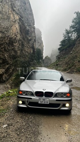 BMW 525 2001, 297,000 km - 2.5 l - Bakı