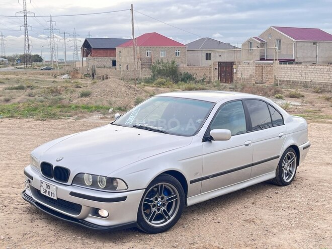 BMW 525 2001, 297,000 km - 2.5 l - Bakı