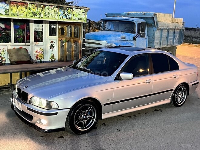 BMW 525 2001, 297,000 km - 2.5 l - Bakı