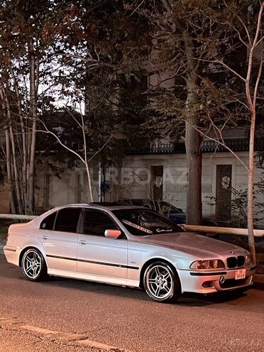 BMW 525 2001, 297,000 km - 2.5 l - Bakı