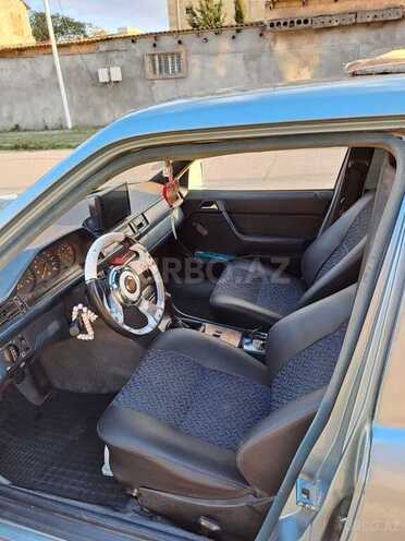 Mercedes E 230 1988, 200,000 km - 2.3 л - Bakı