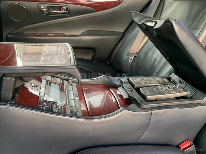 Lexus LS 460 2008, 207,000 km - 4.6 l - Bakı