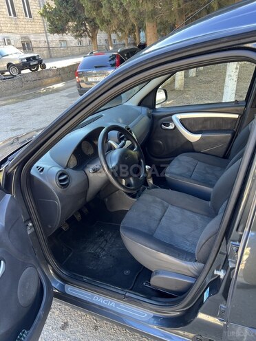 Dacia Logan 2009, 280,000 km - 1.5 l - Bakı