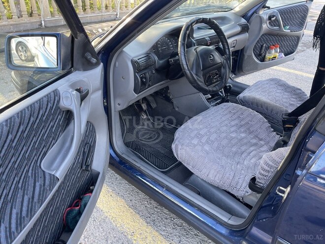 Opel Astra 1992, 236,456 km - 1.8 l - Bakı