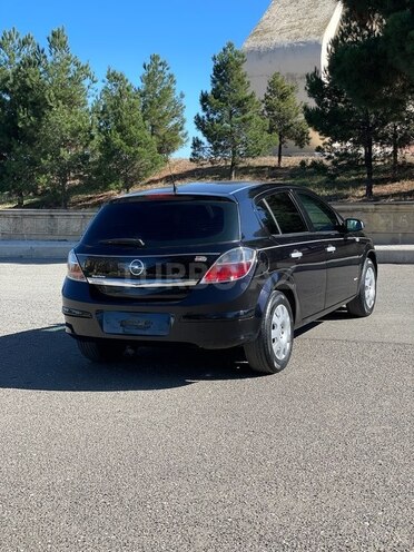 Opel Astra 2009, 240,000 km - 1.4 l - Gəncə