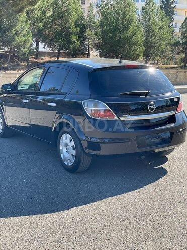 Opel Astra 2009, 240,000 km - 1.4 l - Gəncə