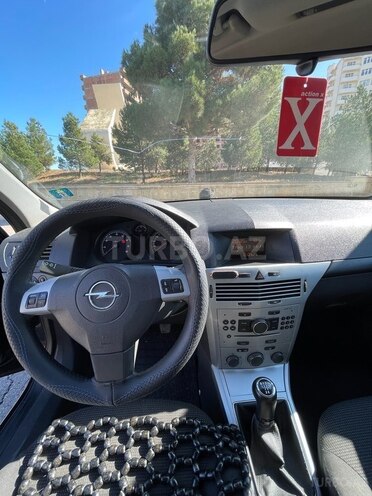 Opel Astra 2009, 240,000 km - 1.4 l - Gəncə