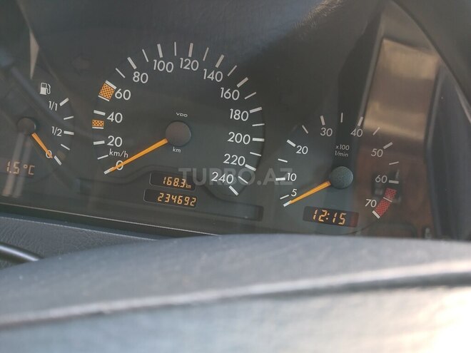 Mercedes C 200 1998, 235,000 km - 2.0 l - Bakı