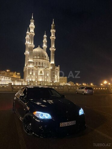 BMW 528 2012, 300,000 km - 2.0 л - Bakı