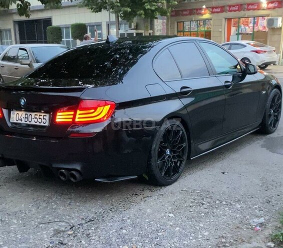 BMW 528 2012, 300,000 km - 2.0 л - Bakı