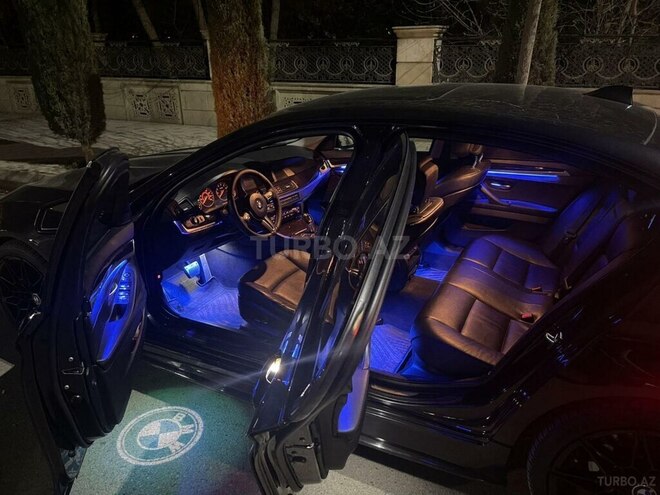 BMW 528 2012, 300,000 km - 2.0 л - Bakı