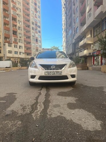 Nissan Sunny 2013, 139,000 km - 1.5 л - Bakı