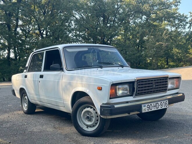 LADA (VAZ) 2107 2009, 13,500 km - 1.6 l - Astara